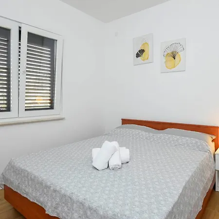 Apartman Place4you *