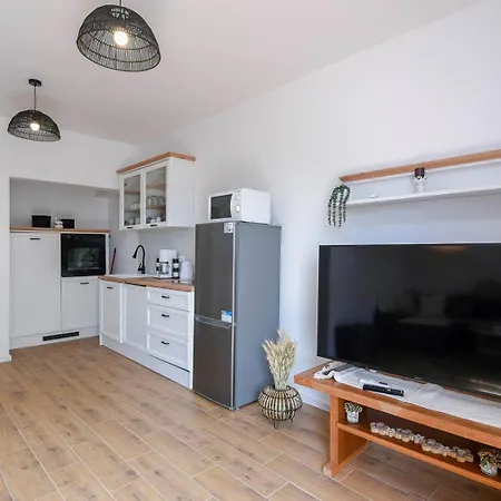 Place4you Apartment *
