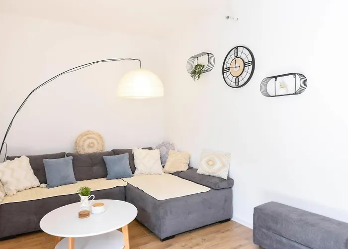 Place4you Apartament Orebić